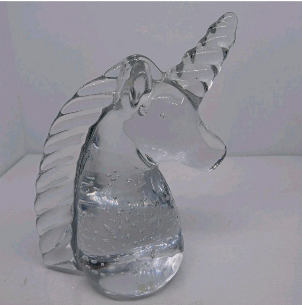VTG Crystal Art Glass Controlled Bubble Mystical Unicorn Paperweight / Figurine